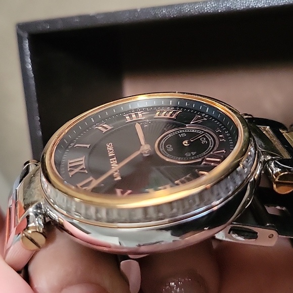 Michale kors womens watch model MK5957 - Picture 6 of 8